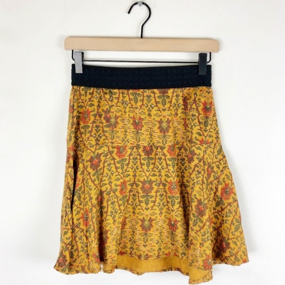 3/$10 Anthropologie Holding Horses Swing Floral Skirt